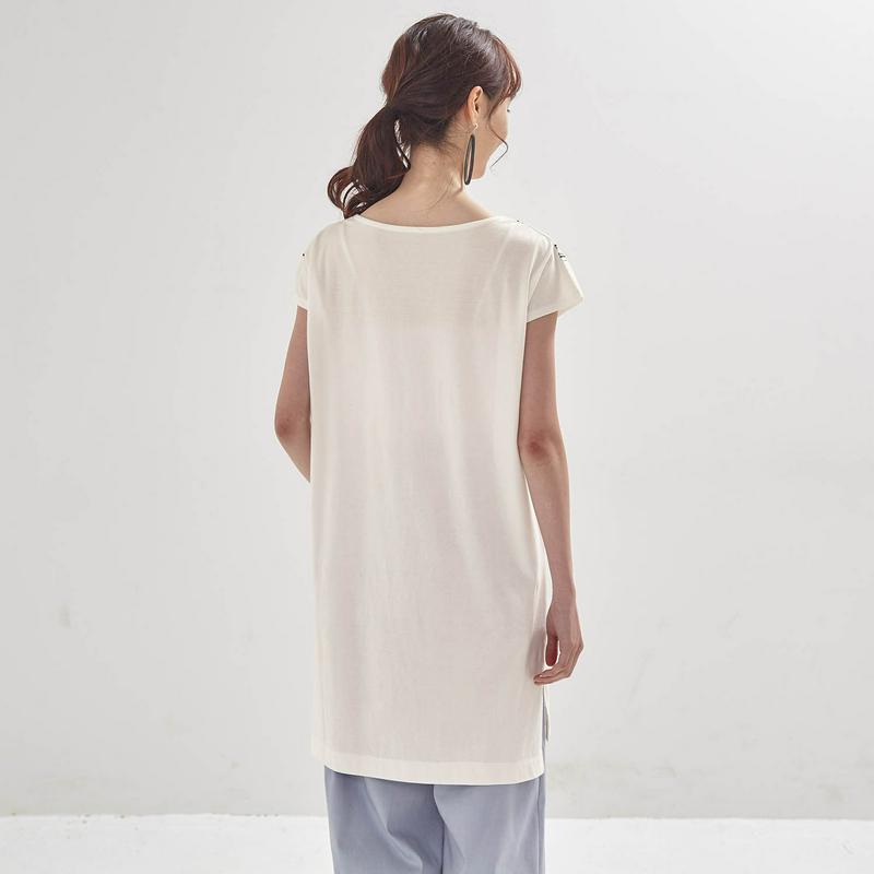 刺繍使いプリントＴシャツチュニック
