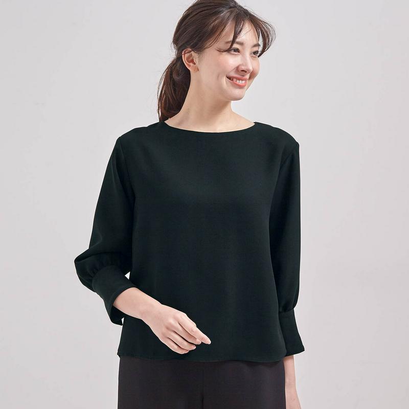 【ＳＴＹＬＥ　ＳＮＡＰ掲載】（日本製）パール調ボタンボリュームスリーブブラウス
