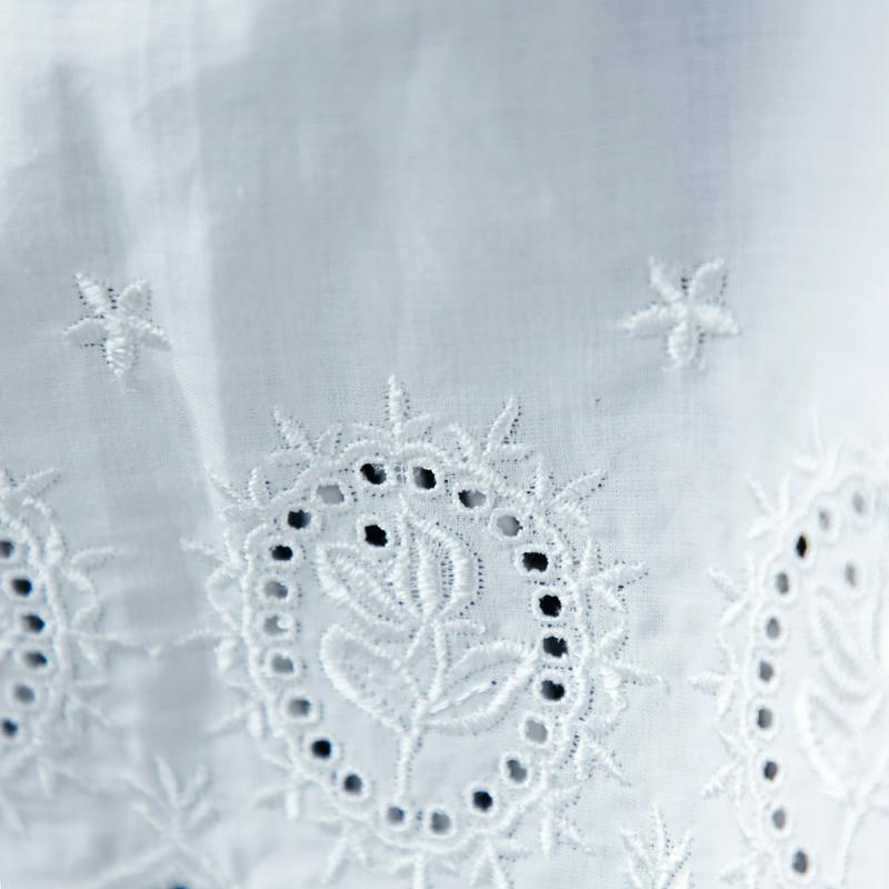 綿１００％ナチュラル刺繍リボン袖ブラウス
