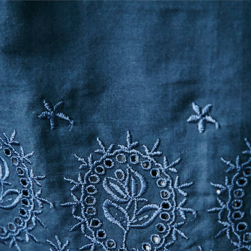 綿１００％ナチュラル刺繍リボン袖ブラウス