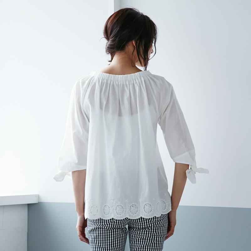 綿１００％ナチュラル刺繍リボン袖ブラウス