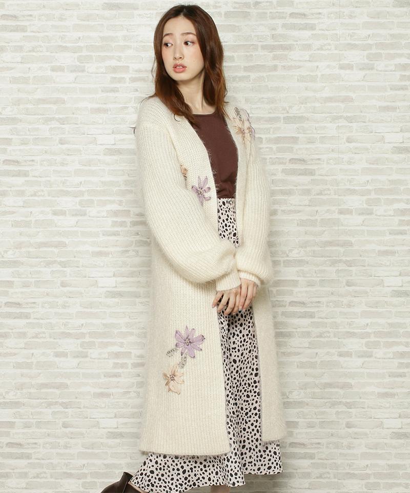 シャイニーフェザー×リボン刺繍ローブ