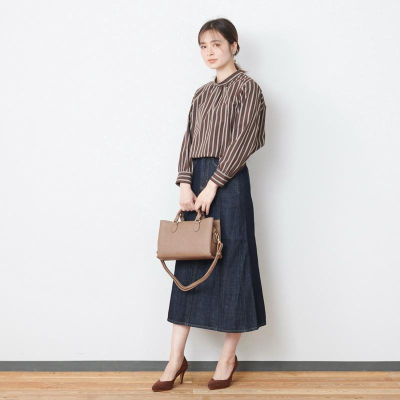 重ね着にも便利なハイネックブラウス【Ｓ～３Ｌ】