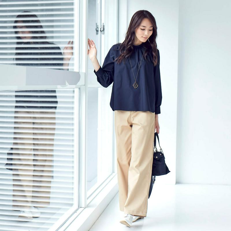 重ね着にも便利なハイネックブラウス【Ｓ～３Ｌ】