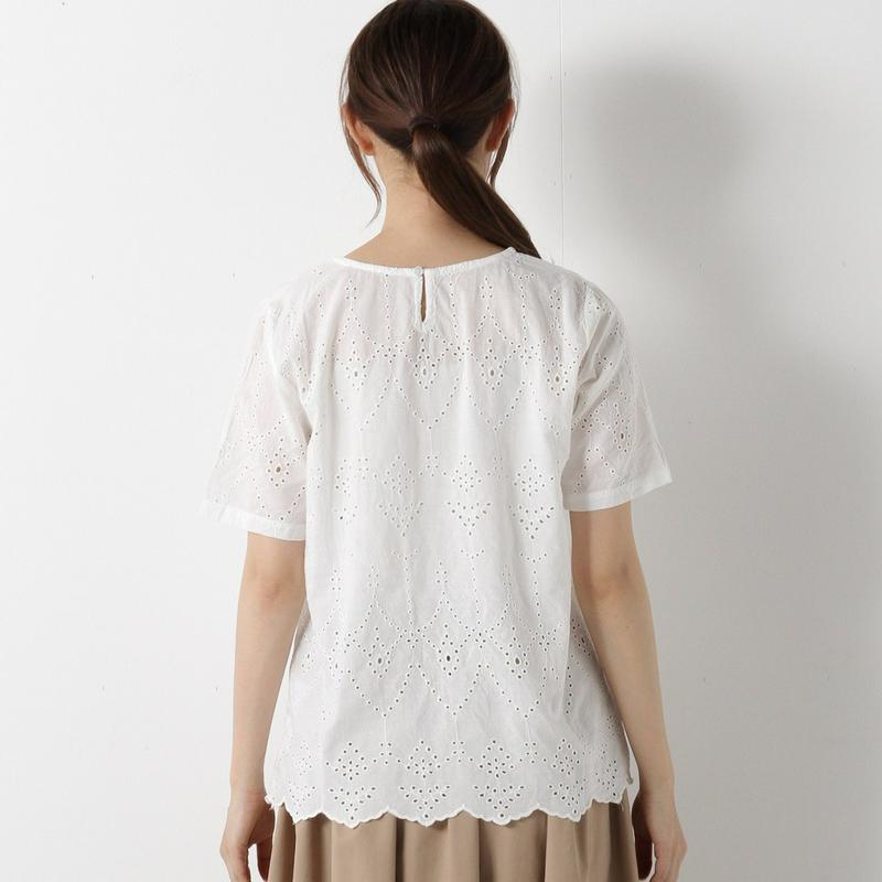 【３／２５（水）で販売終了】スカラップ刺繍ボーダーブラウス