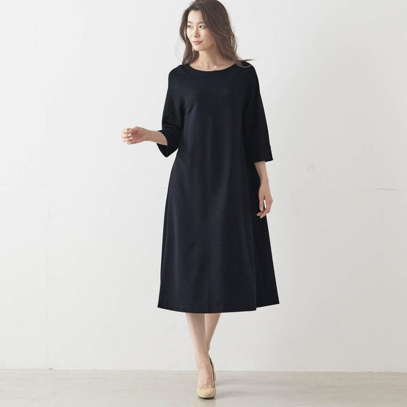 体のラインを拾いにくいＡラインカットソーワンピース【Ｓ～３Ｌ】
