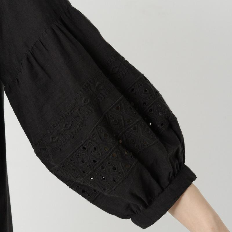 綿１００％キャンブリック袖刺繍ロングワンピース