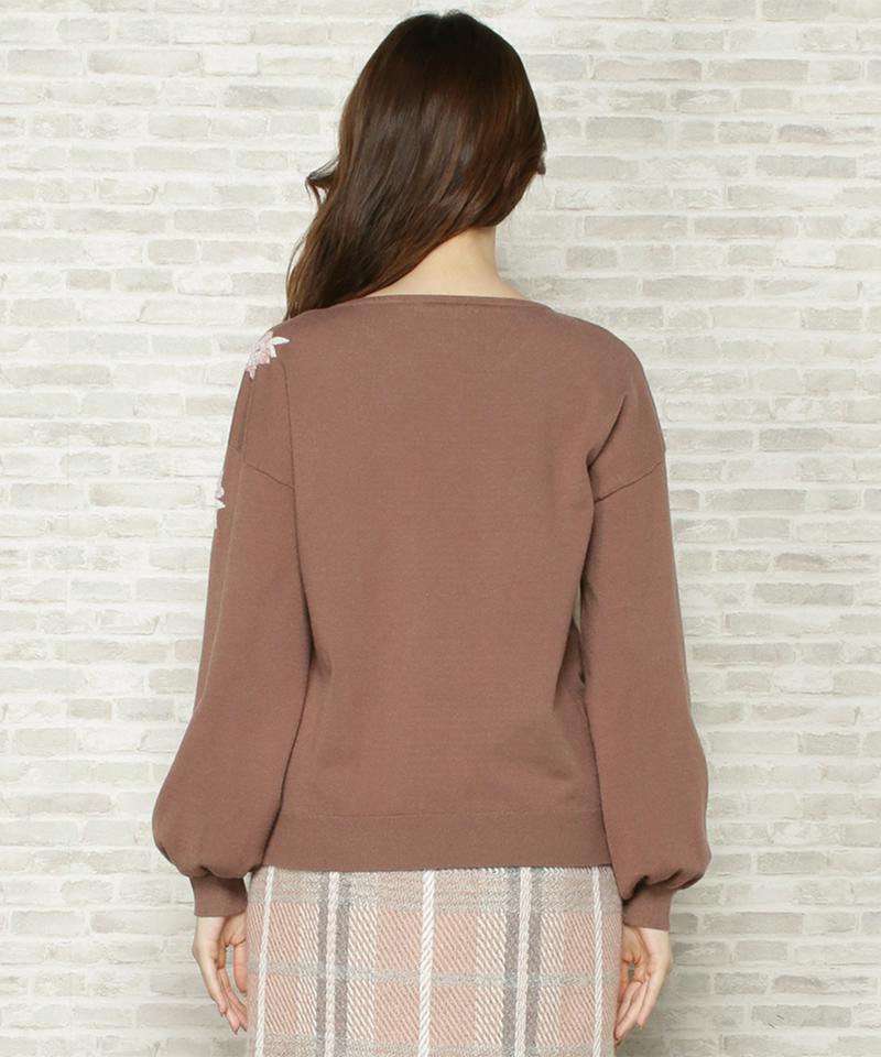 モールハンド刺繍ニット