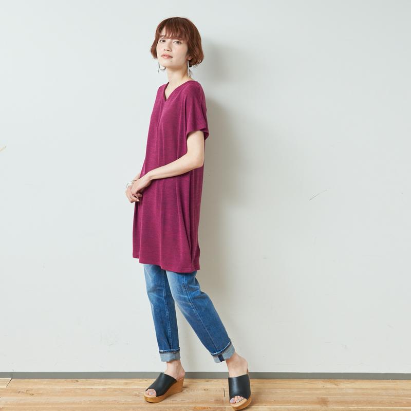 大人気シリーズ◎お尻まで隠れる脇タック半袖Ｖネックチュニック【Ｍ～４Ｌ】