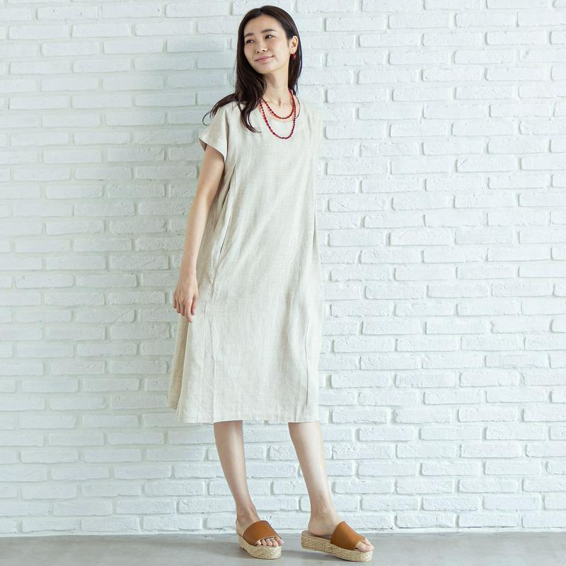 リネンレーヨン素材のフレンチ袖ワンピース（manoamano／マノアマノ）