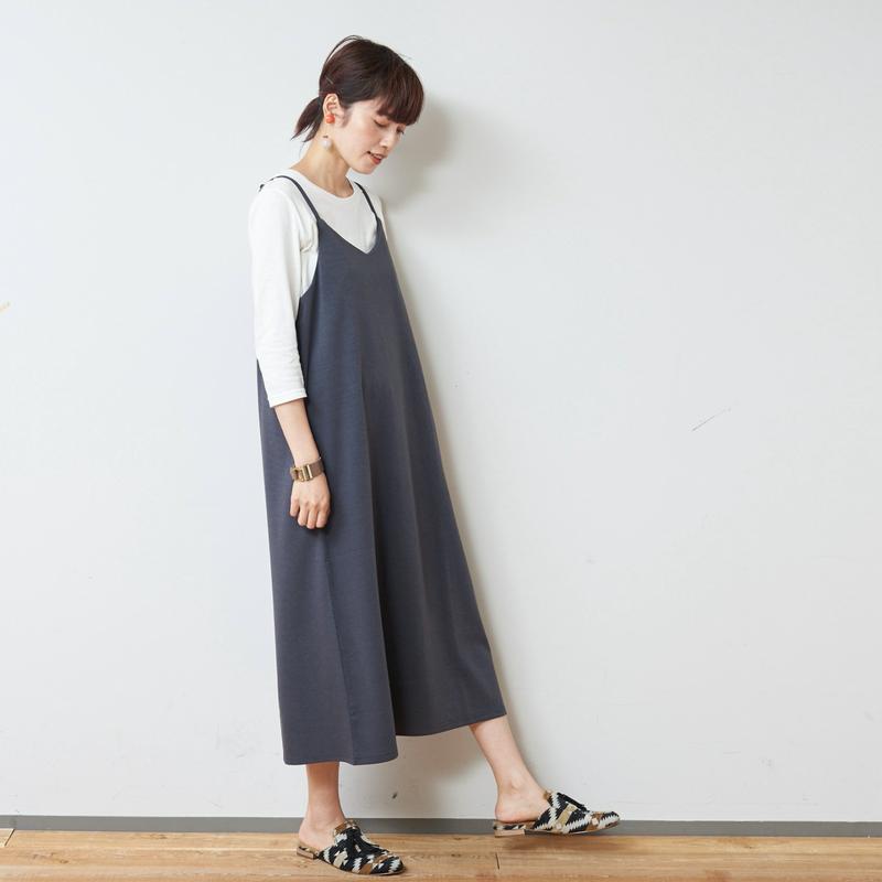 ポンチ素材ロングシーズン着まわせるキャミワンピース【Ｍ～３Ｌ】