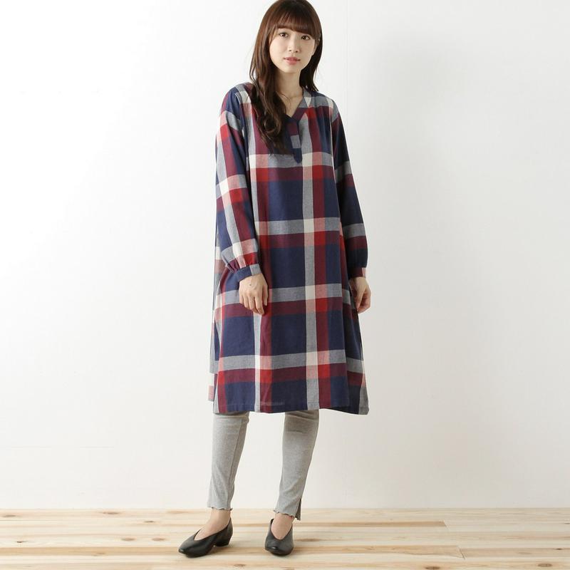 綿混素材のナチュラルチェック柄スキッパーワンピース【Ｍ～４Ｌ】