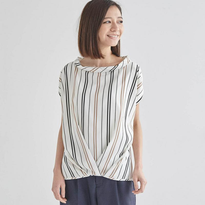 前身頃ブラウスＴシャツチュニック
