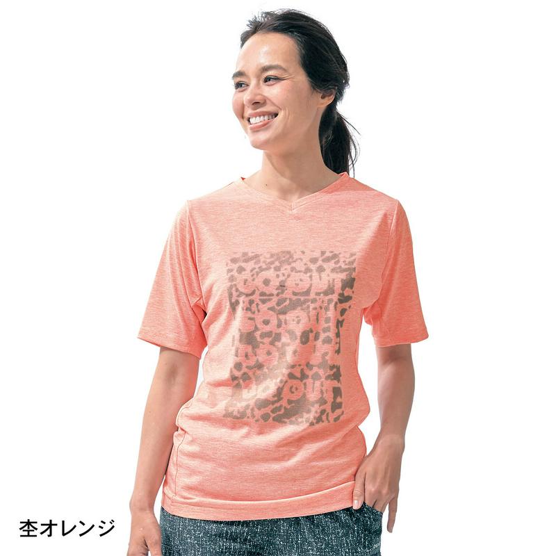 長め丈で安心◎綿ライクＶネックロゴプリント半袖Ｔシャツ【Ｓ～３Ｌ】