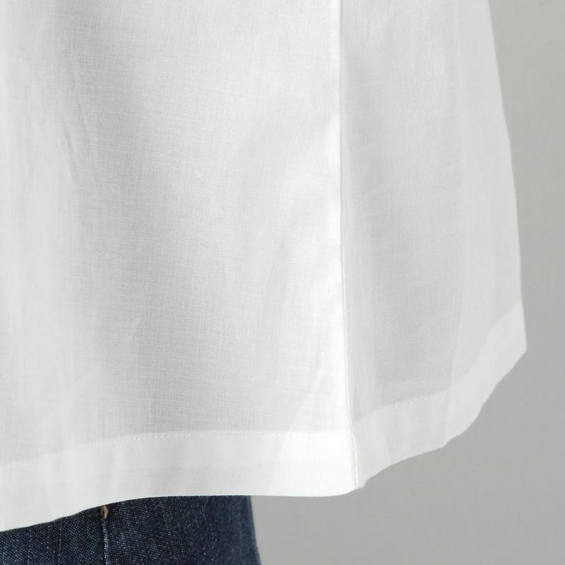 袖刺繍使いワイドスリーブブラウス