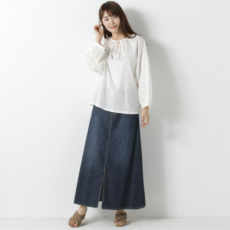 袖刺繍使いワイドスリーブブラウス