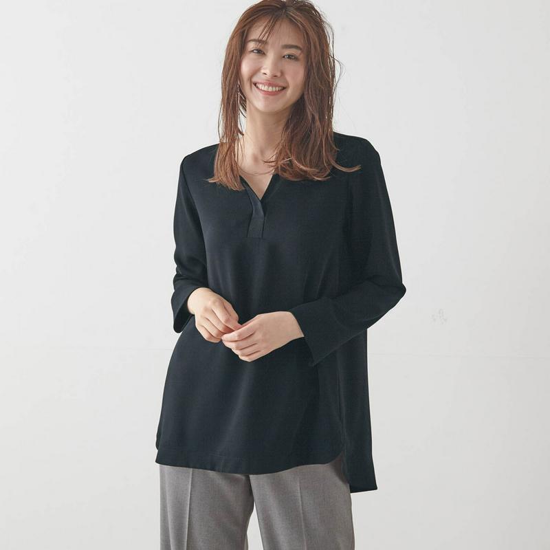 異素材使いキーネックチュニックブラウス