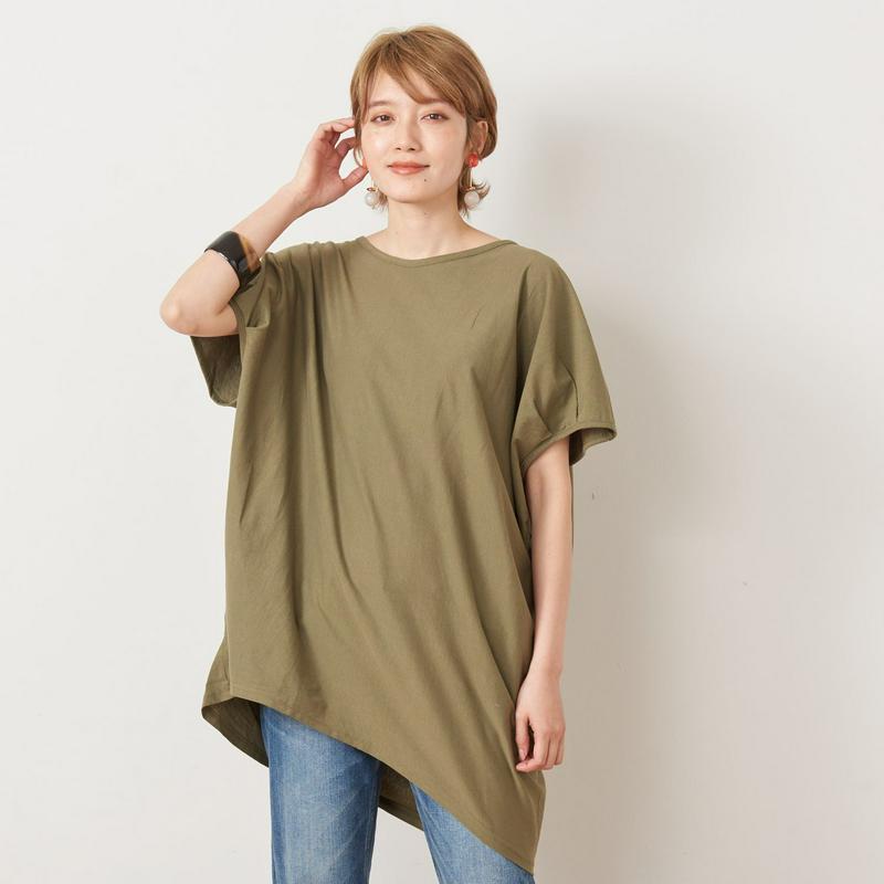 ランダムシルエットのゆったりチュニックＴシャツ