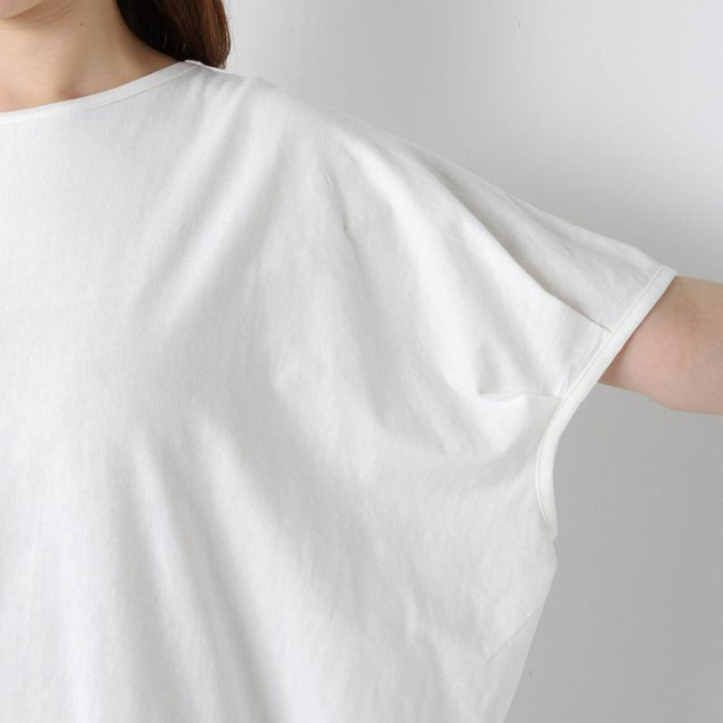 ランダムシルエットのゆったりチュニックＴシャツ