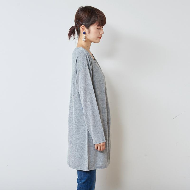 大人気シリーズ◎胸元重ねタック長袖チュニック【Ｍ～３Ｌ】