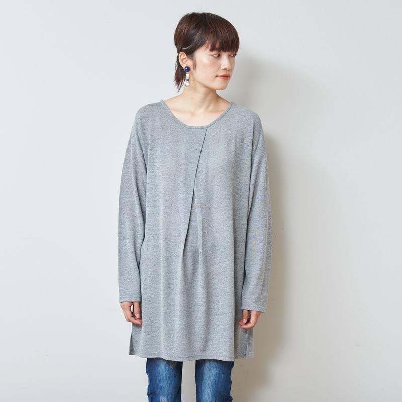 大人気シリーズ◎胸元重ねタック長袖チュニック【Ｍ～３Ｌ】