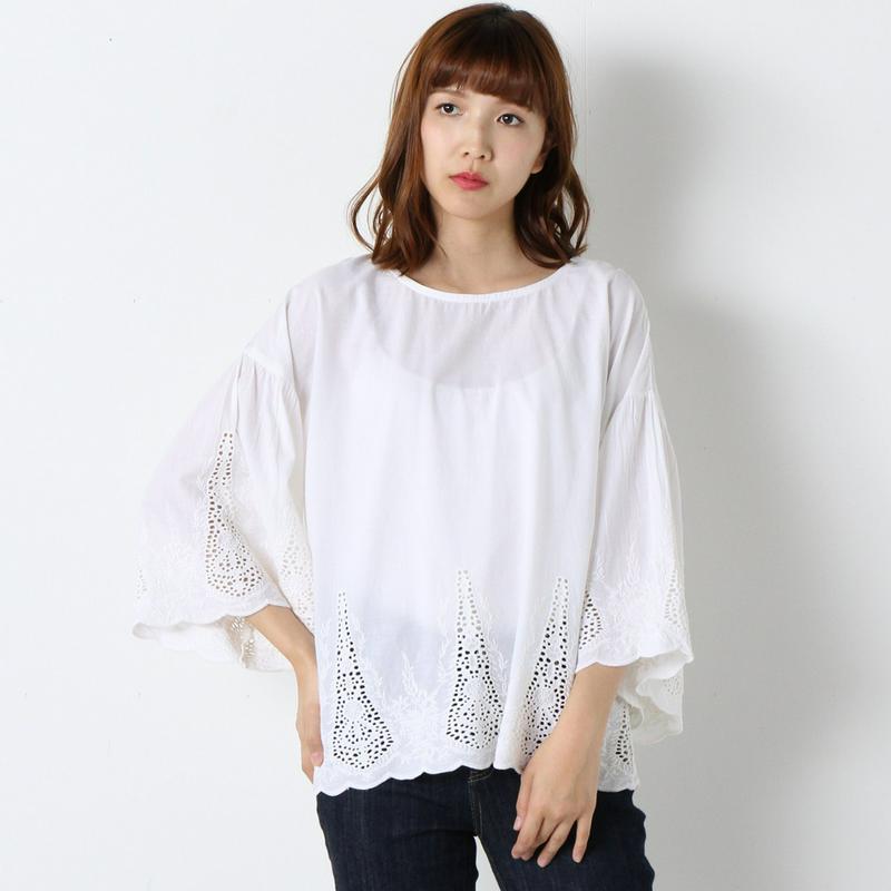 インド綿のスカラップ刺繍ブラウス