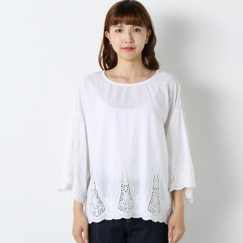インド綿のスカラップ刺繍ブラウス