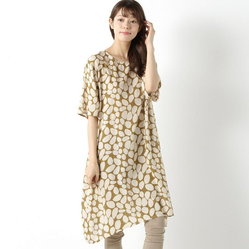 【ＶＡＬＬＩＬＡ×ＮＯ　ＪＥＡＮ】総柄綿レーヨン５分袖チュニック