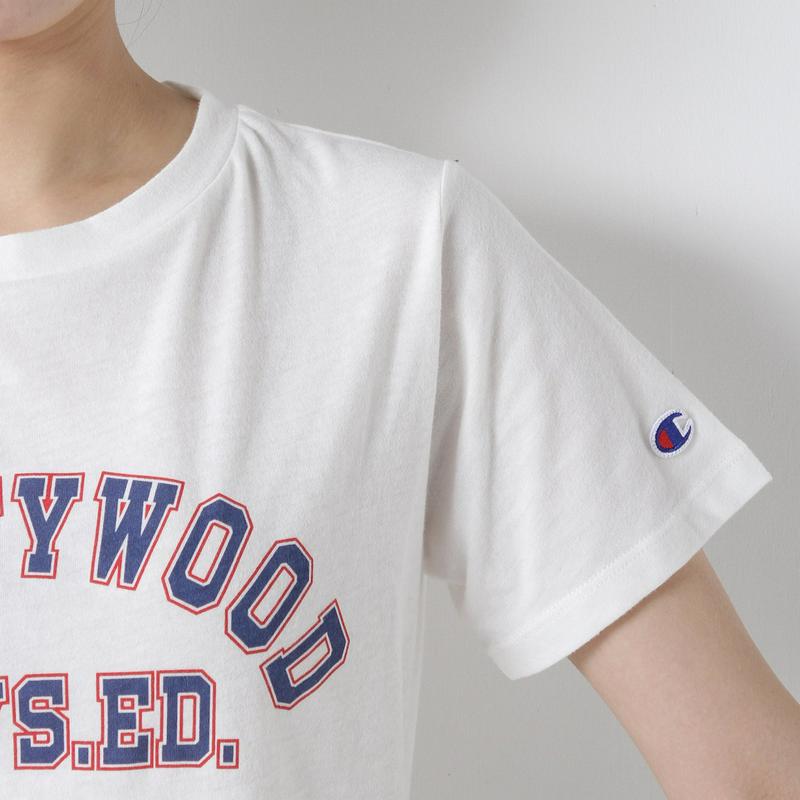 落ち感のある半袖プリントＴシャツ☆ロゴ刺繍入り