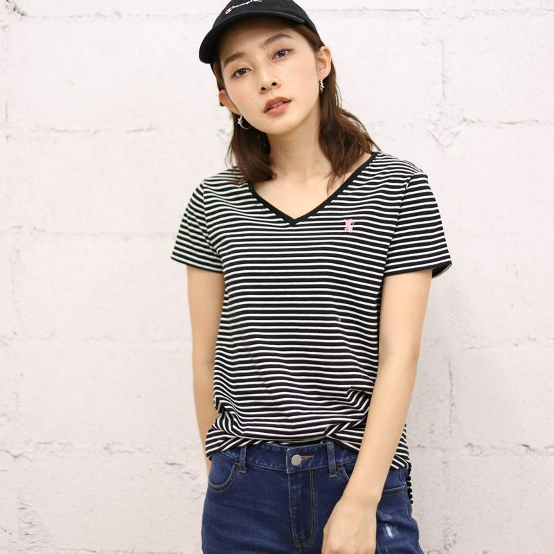 何枚でも欲しい◎綿混素材の刺繍入りＶネックＴシャツ