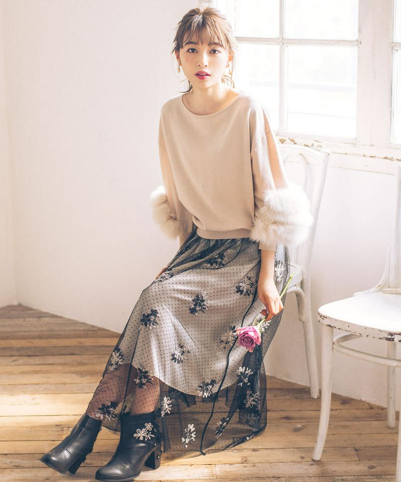 ドットチュール刺繍スカート