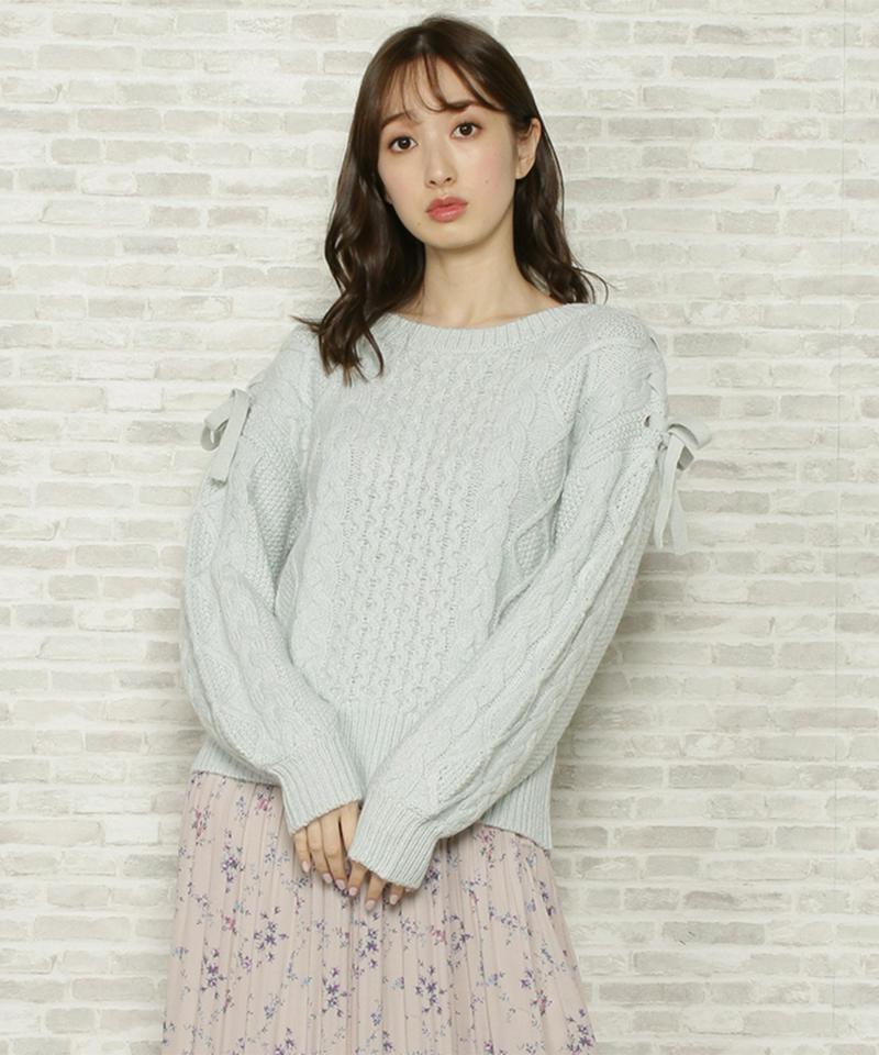 アラン柄ショルダーレースアップニット