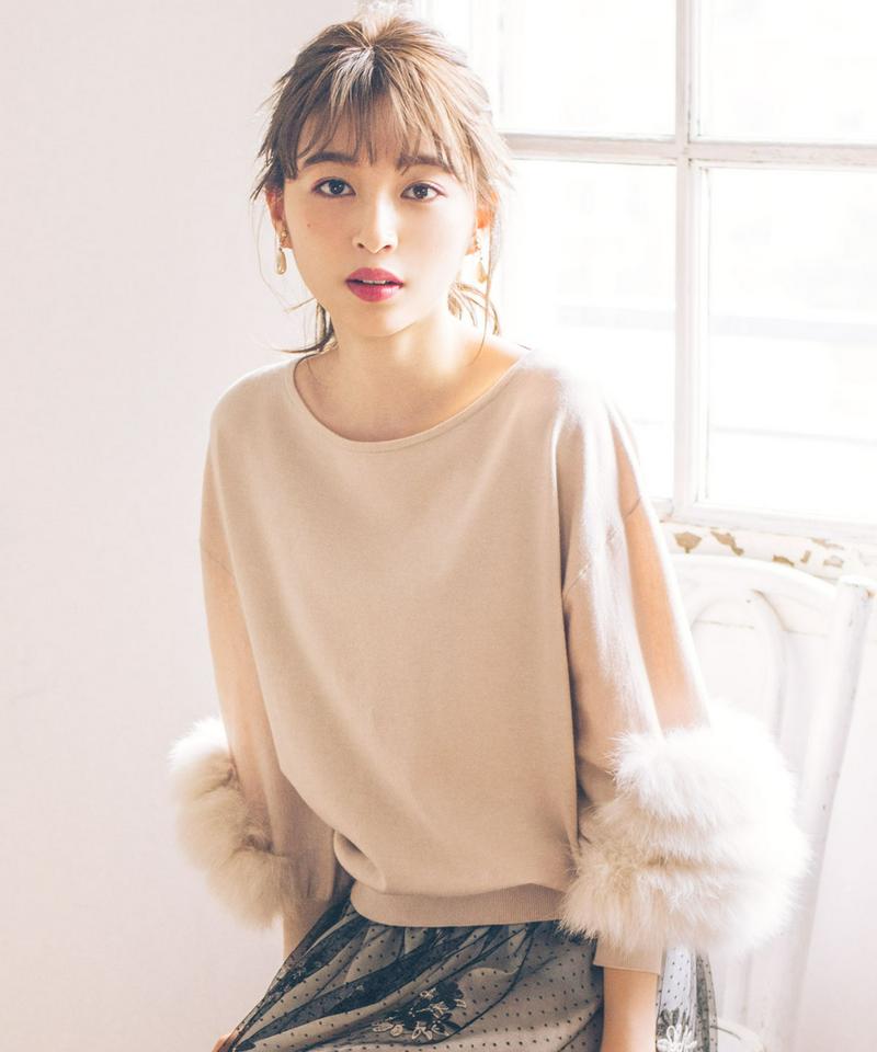 袖FOXファーニット
