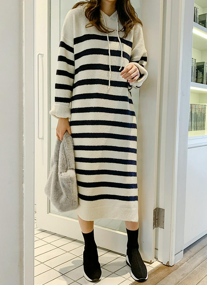 アクリル混ボーダーニットワンピース