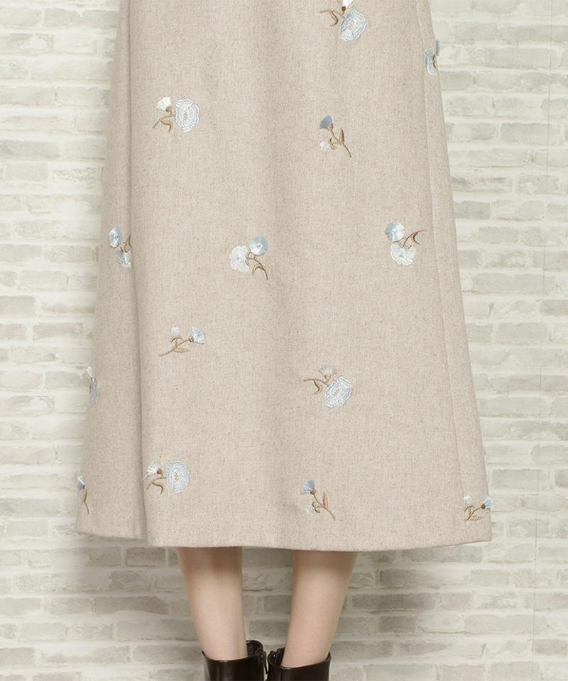 フリンジ刺繍スカート