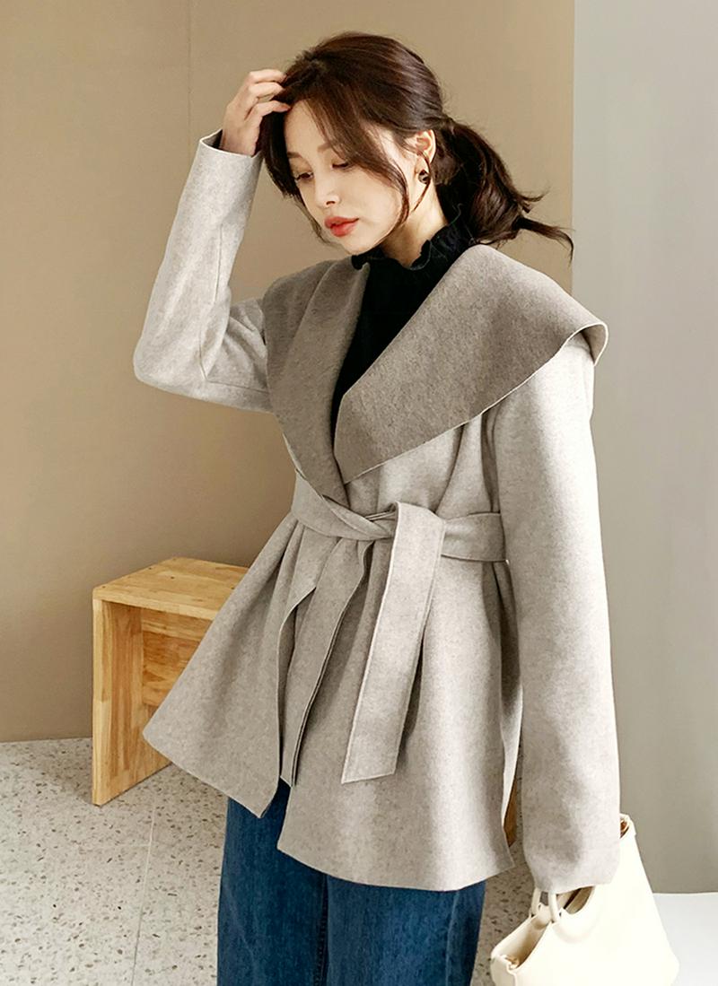 ストラップ付ビッグカラージャケット・全2色