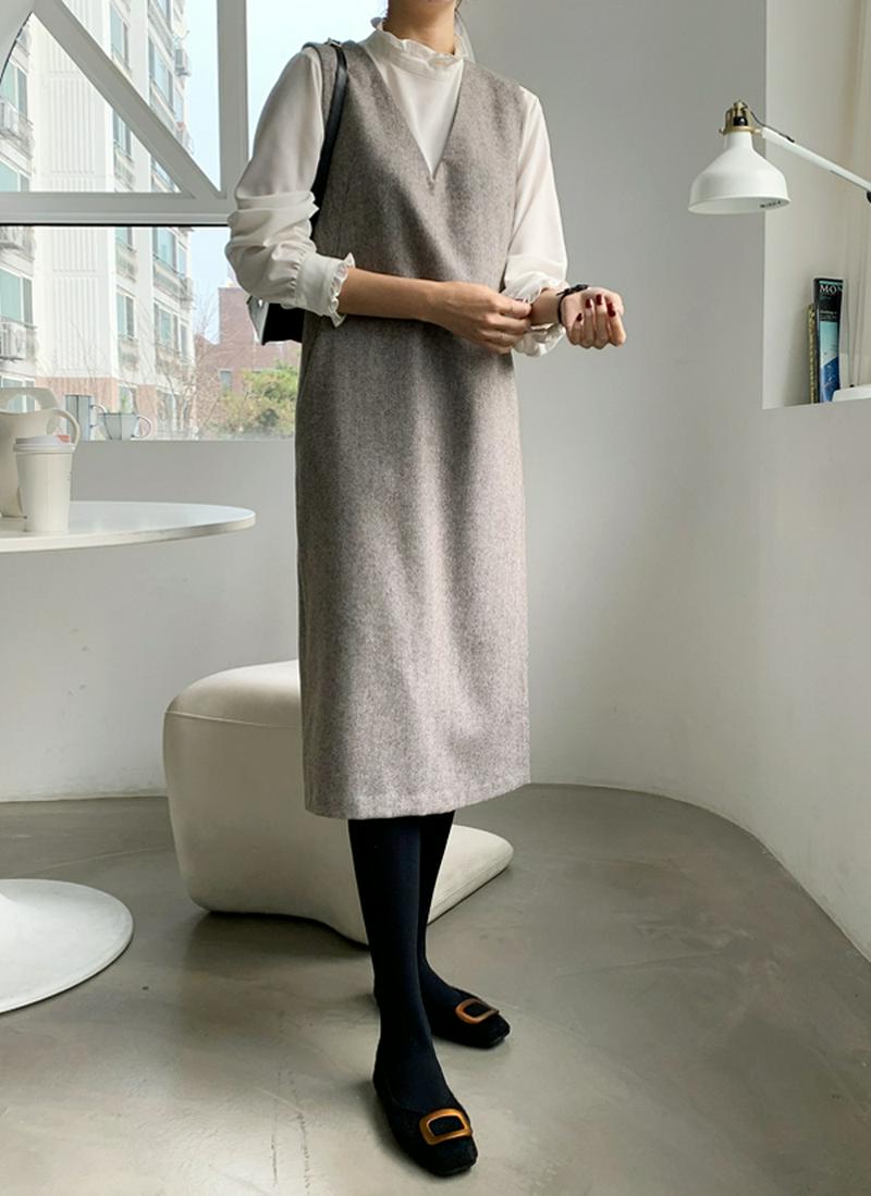ウール混ヘリンボーンノースリワンピース