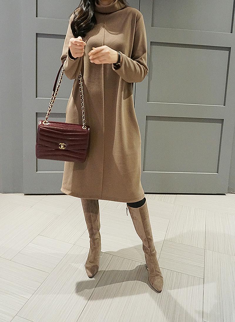 フェイクファー裏地ハーフネックワンピース