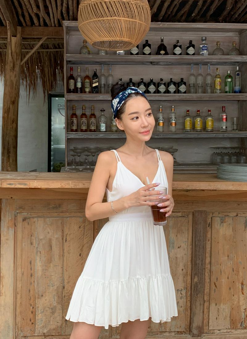 ダブルストラップミニワンピース