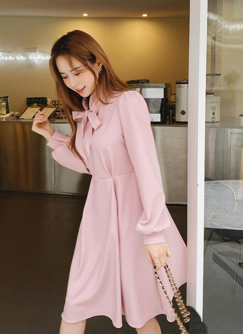 フリルネックリボンワンピース