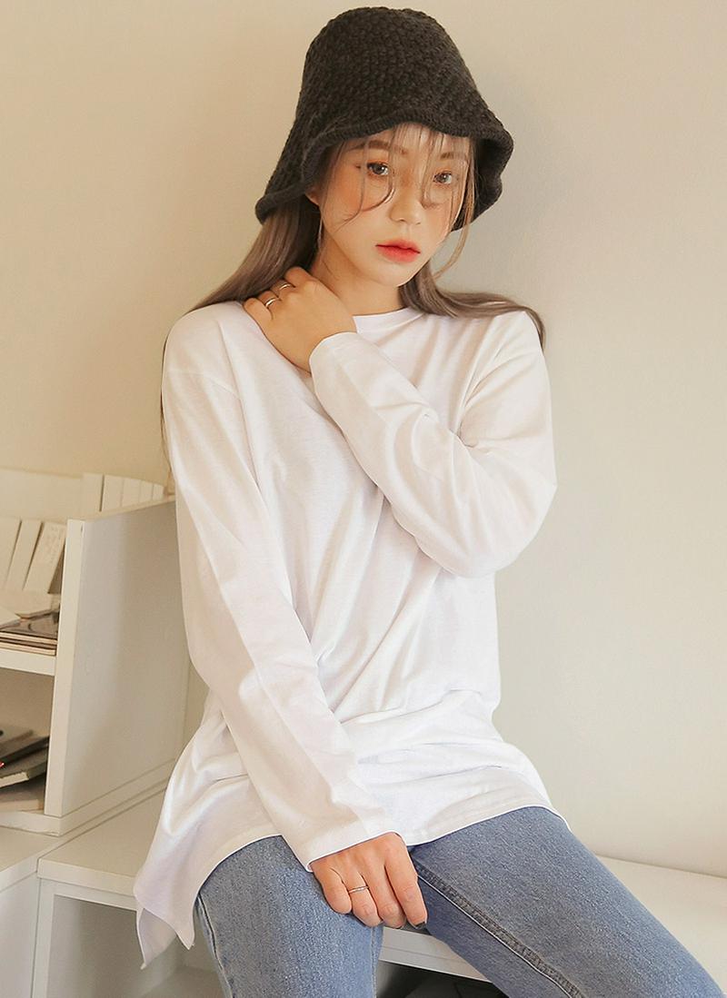 オーバーフィット長袖Tシャツ