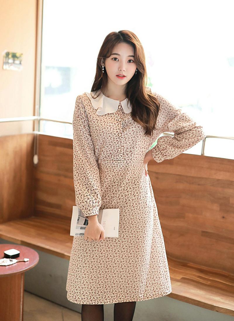 フレアカラー花柄ワンピース