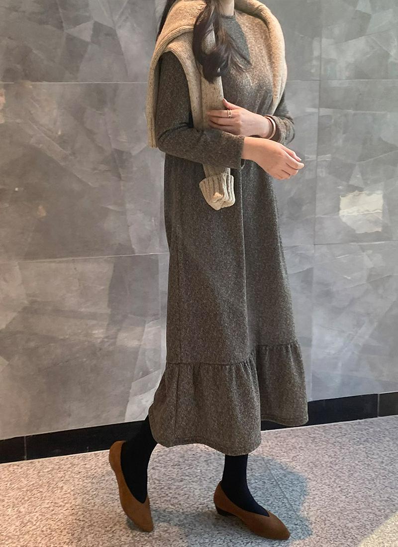 裏起毛ヘリンボーンワンピース