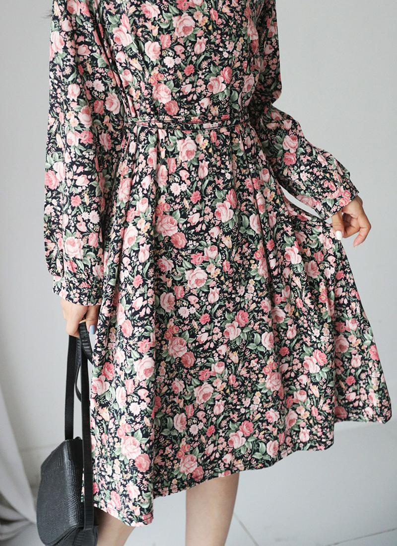 ラウンドネック花柄ワンピース・全3色