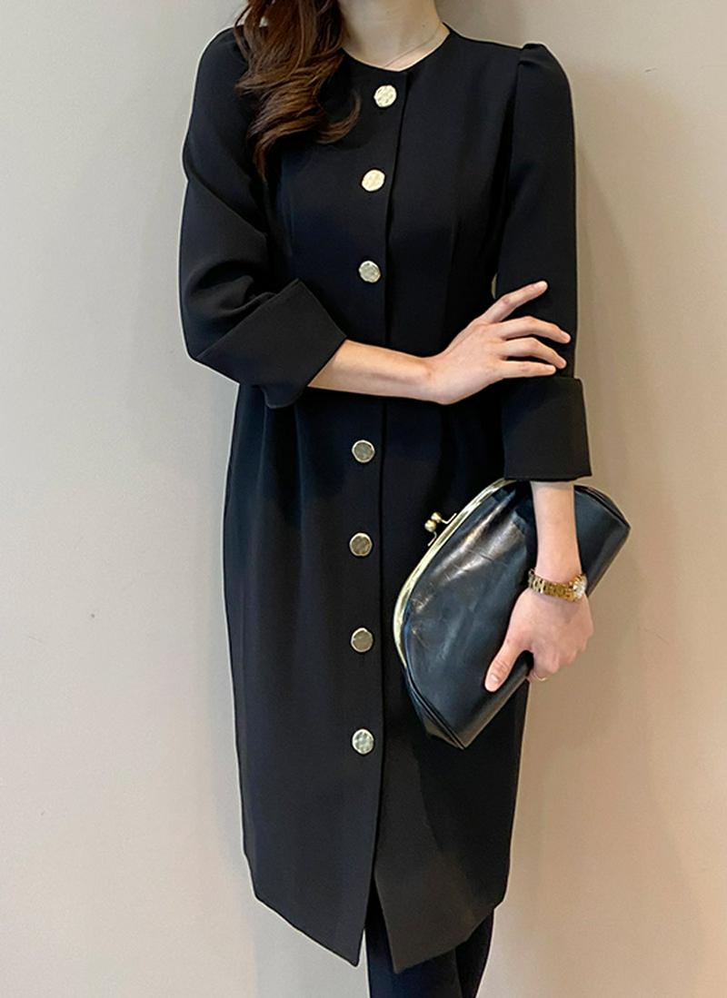 ゴールドボタンパフワンピース