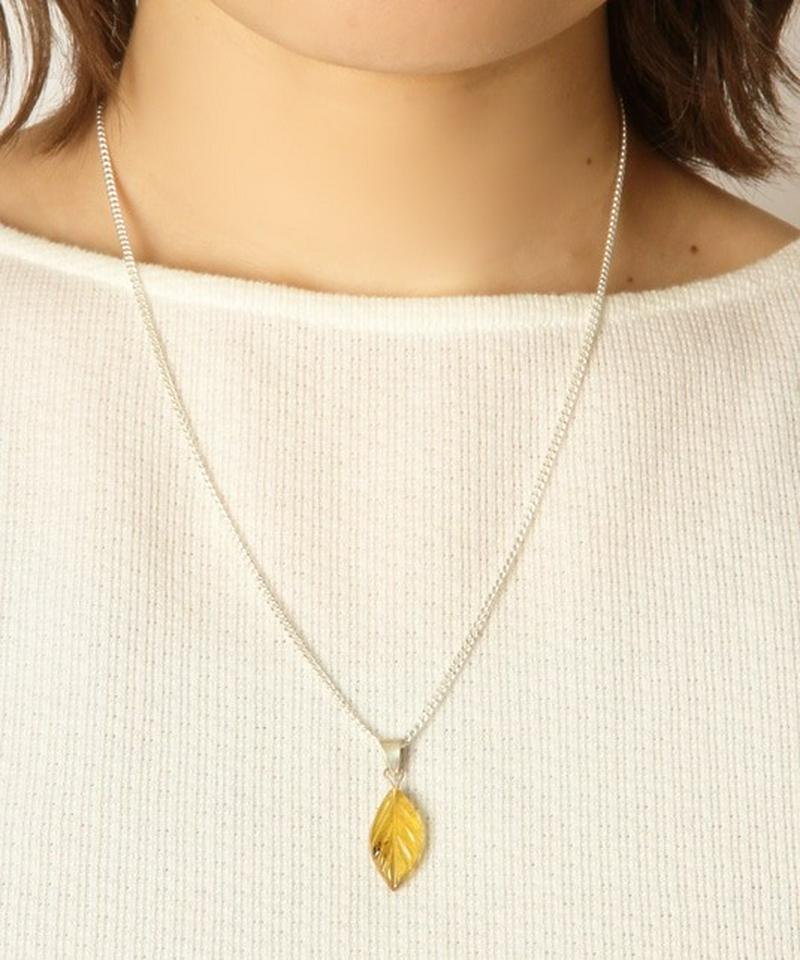 【メキシコ買付】アンバー葉っぱネックレス