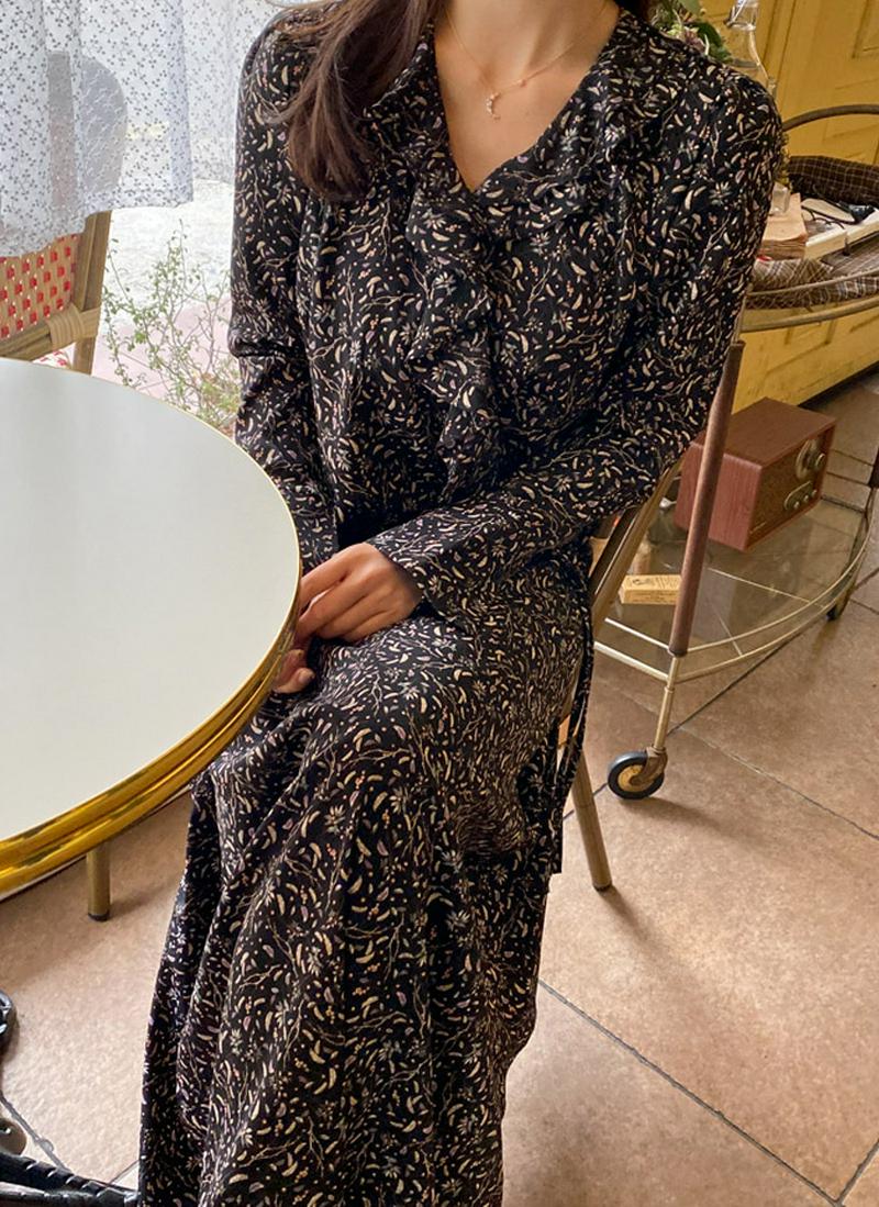 フェザー柄ラップロングワンピース