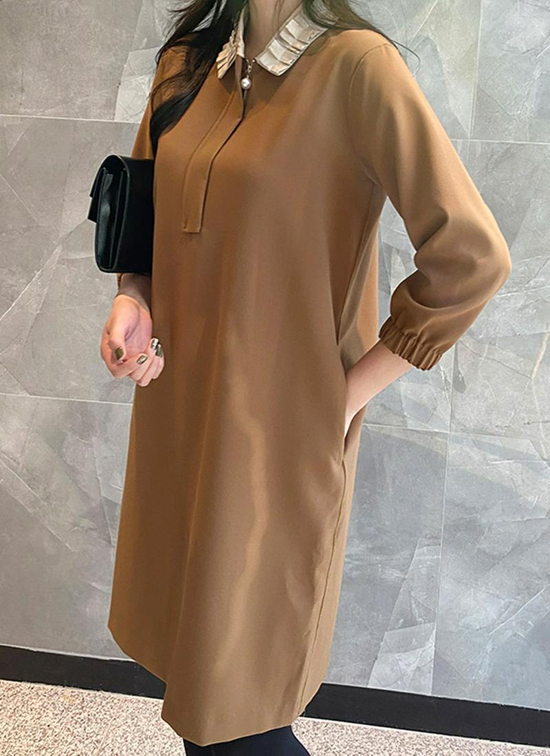 プリーツカラーハーフジップワンピース