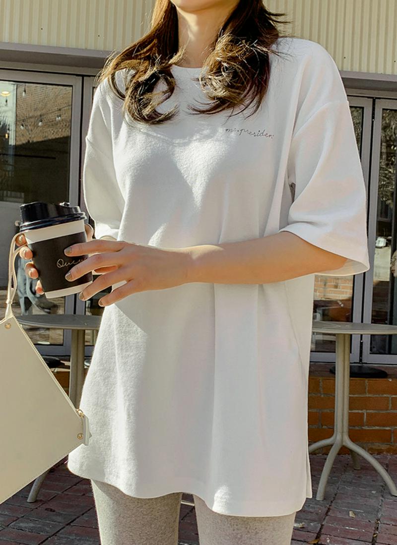 レタリングポイントルーズTシャツ
