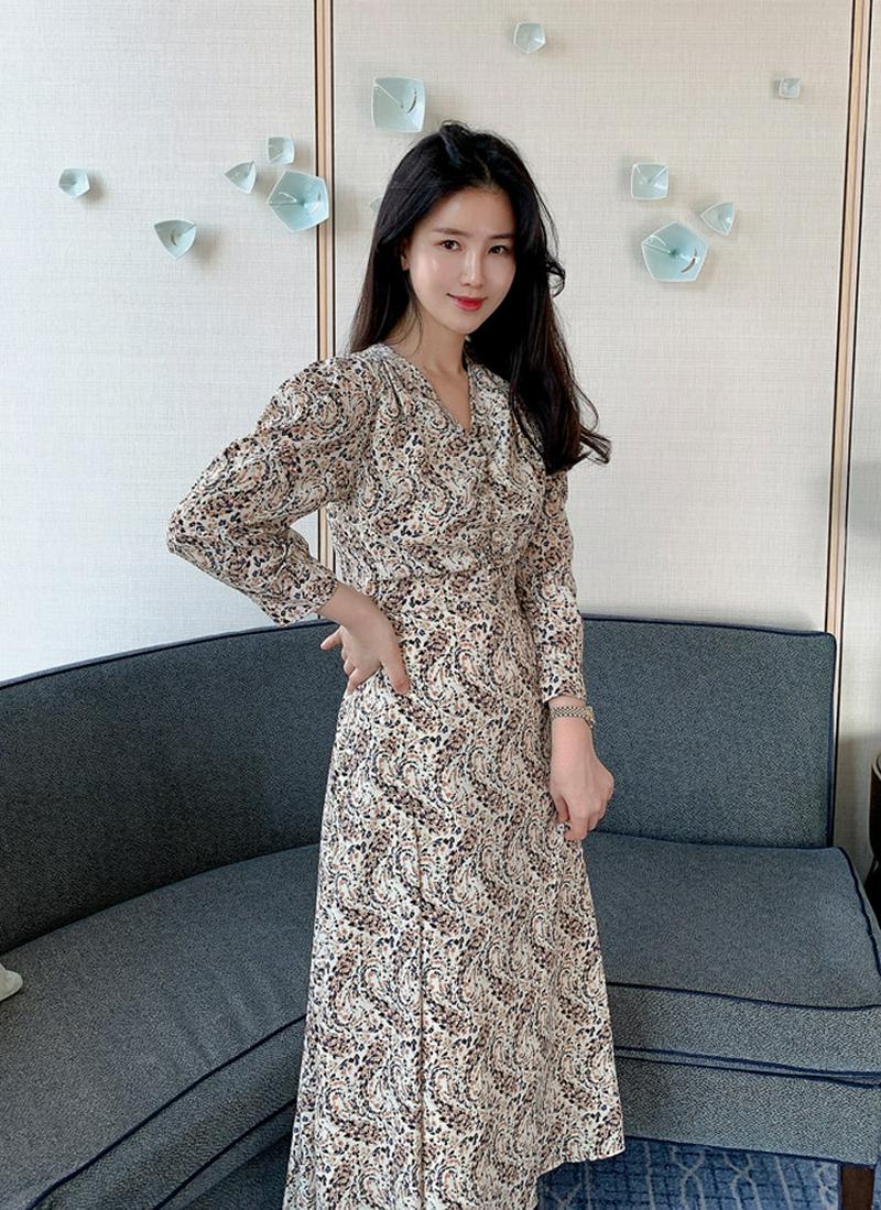 タックVネックパターンワンピース